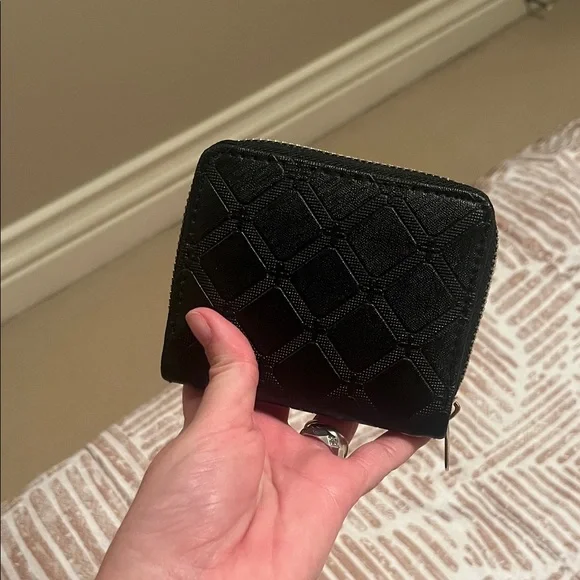 Basic Wallet/Wristlet - Picture 3 of 4